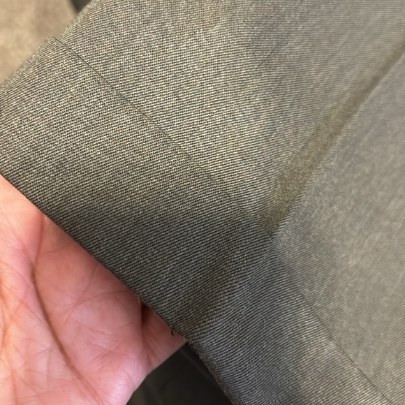 Bacharach olive green slacks with cuff - Picture 10 of 10